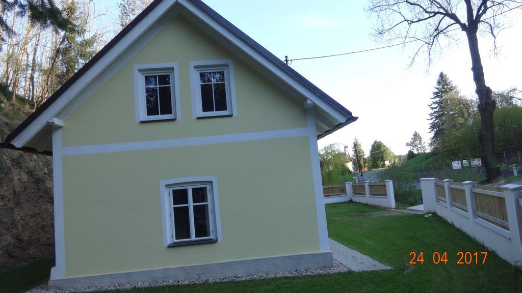 Chaloupka Za Potuckem Guest House Županovice Eksteriør bilde